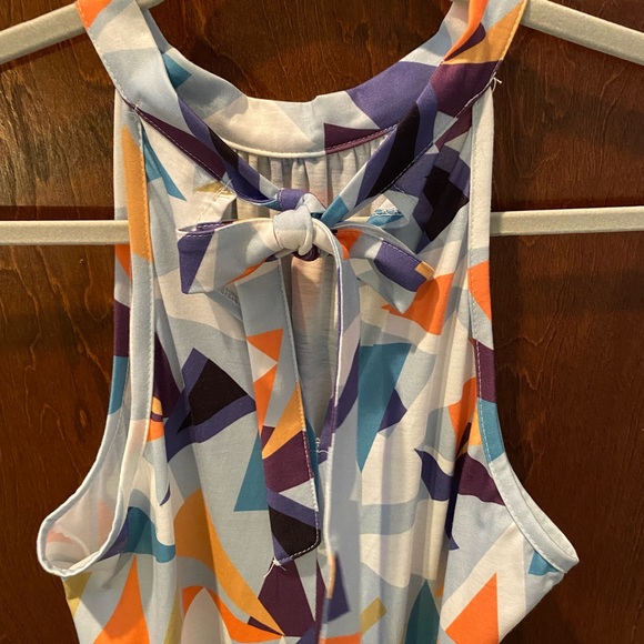 Halter style dress. - Picture 4 of 5